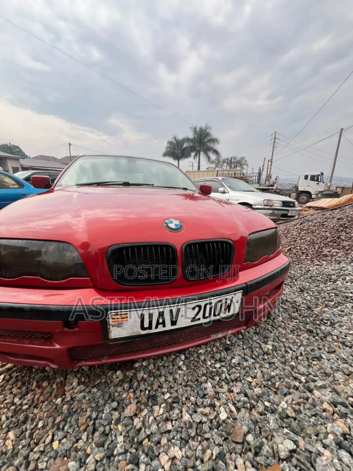 BMW 320i 2004 Red