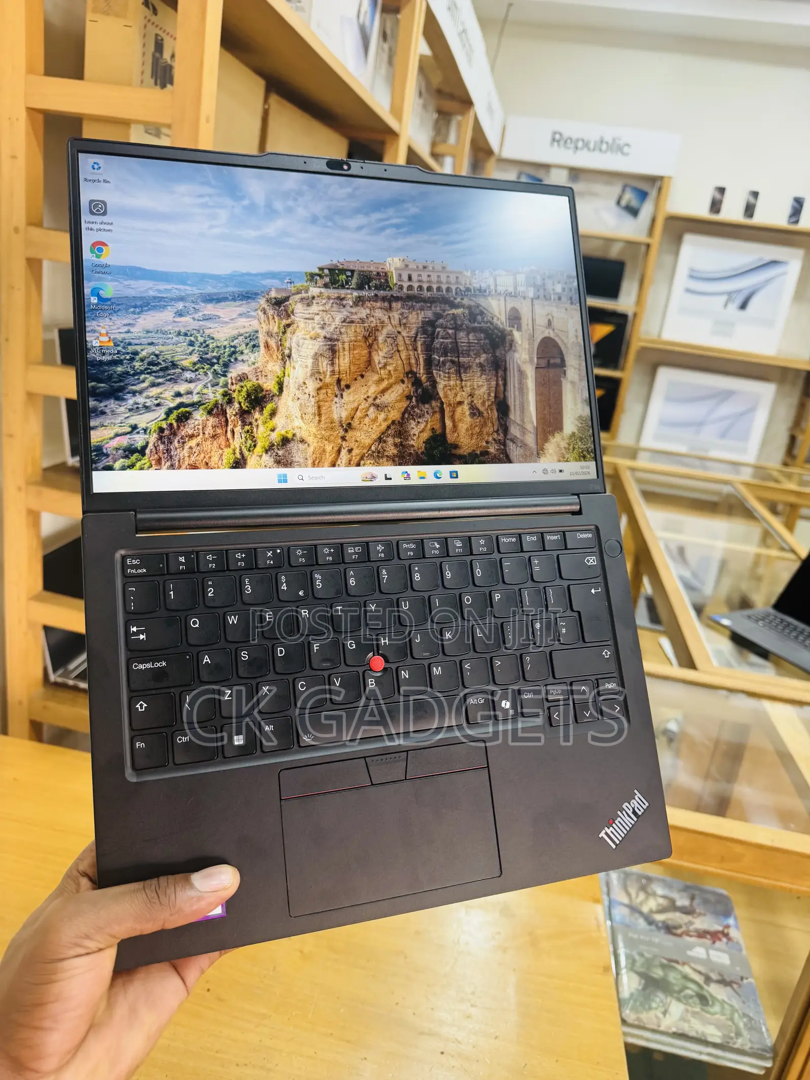 New Laptop Lenovo ThinkPad E14 Gen 6 8GB Intel Core Ultra 5 SSD 512GB