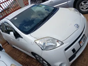 Toyota Passo Sette 1.5 AWD 2010 White