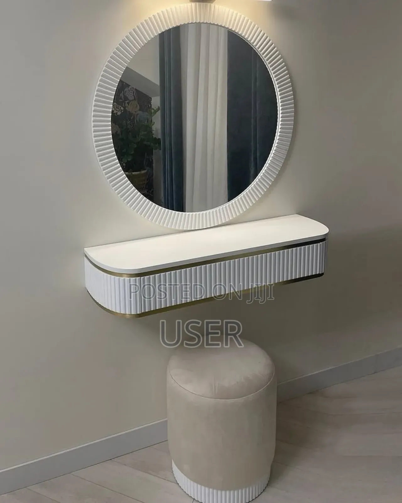 Modern Make Up Vanity Table With Mirror Call Us On