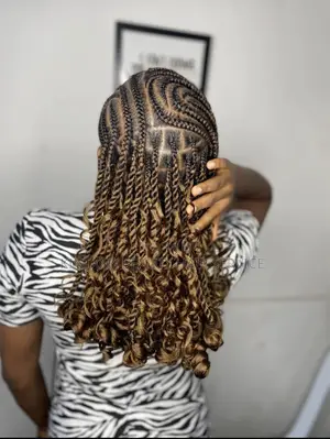 Braid Hair Stylist
