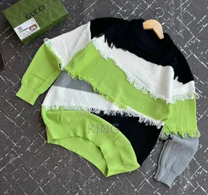 Block Frayed Knitted Pullover Sweater.