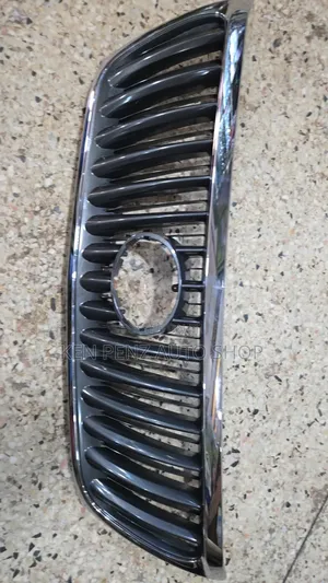 Toyota Harrier and Lexus Rx330 Front Grill 2006