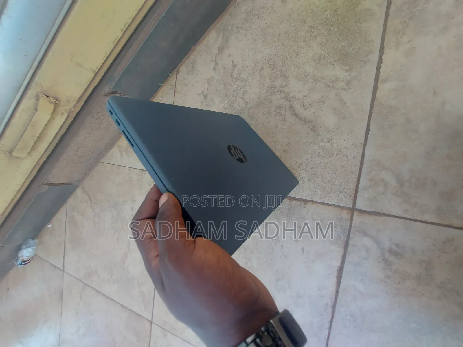 Laptop HP 240 G8 4GB Intel Core I5 HDD+SSD 750GB