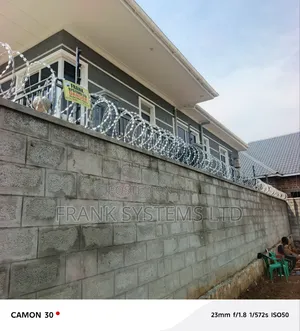 Electric Fence With Alarm