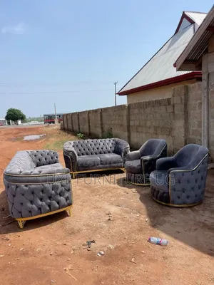 Executives 7seater/Gray Colour
