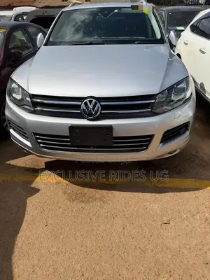 Volkswagen Touareg 2014 Silver