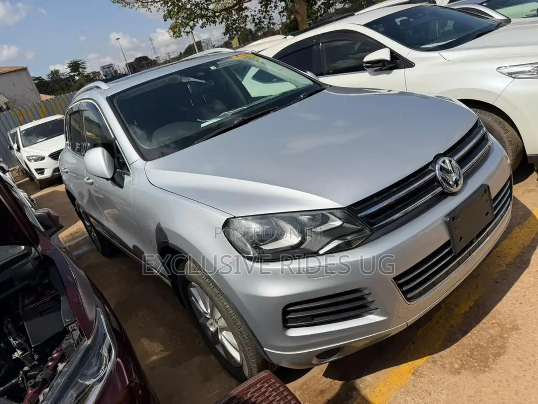 Volkswagen Touareg 2014 Silver