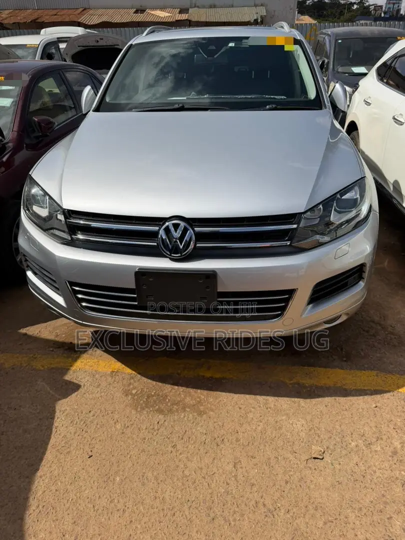 Volkswagen Touareg 2014 Silver
