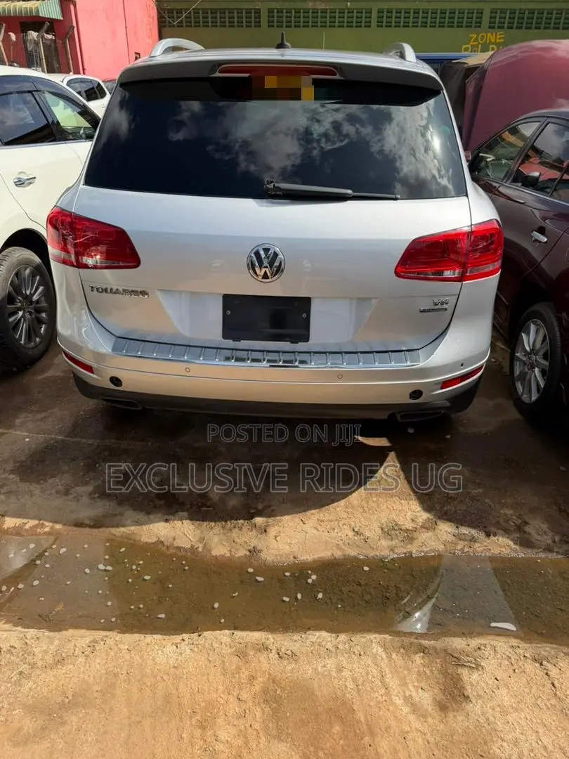 Volkswagen Touareg 2014 Silver