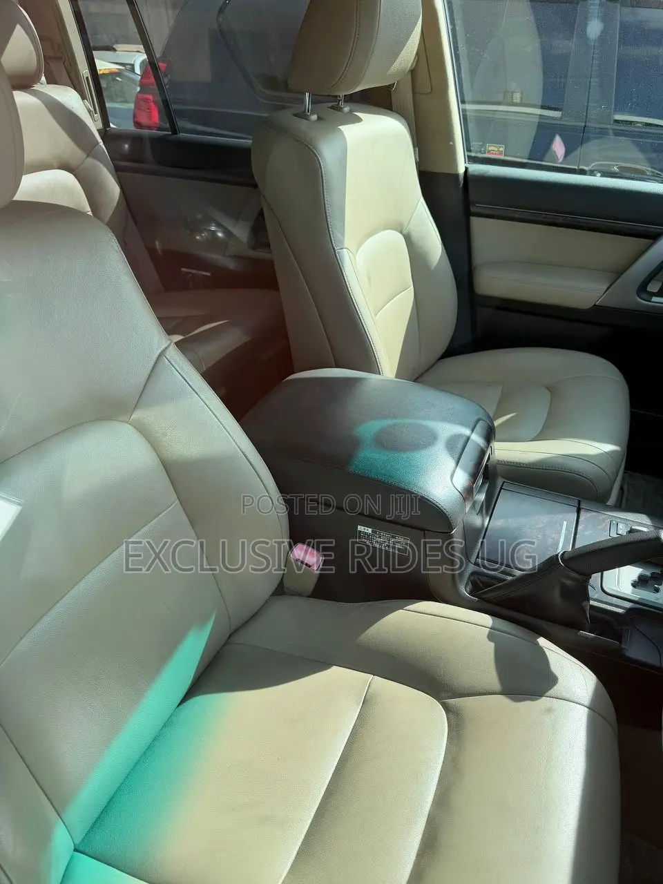 Toyota Land Cruiser 2015 White