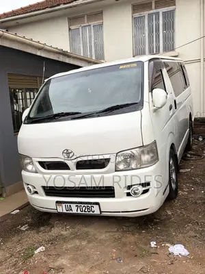 Toyota HiAce 2012 White