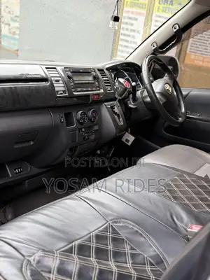 Toyota HiAce 2012 White