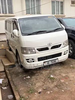 Toyota HiAce 2012 White