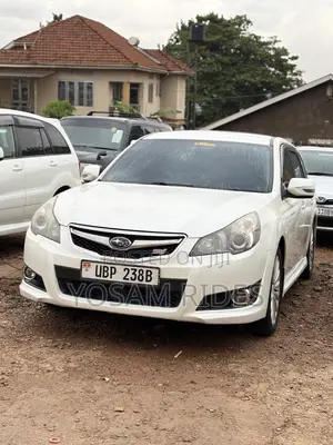 Subaru Outback 2.5 2009 White