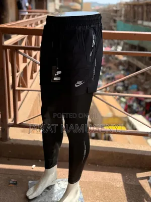 Gym Shorts With Inside Leggings