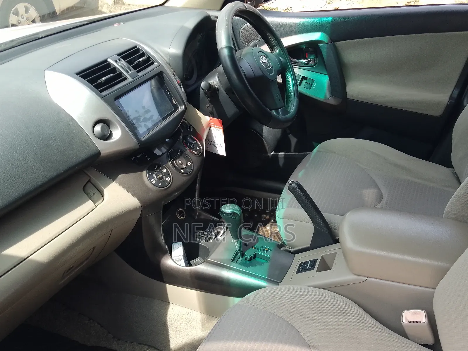 Toyota Vanguard 2007 Silver
