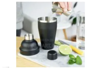 Professional Grade Cocktail Shaker for Craft Beverages