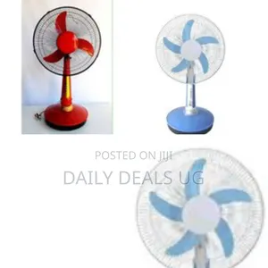Rechargeable Solar Table Fan, Designed for Energy-Efficient Cooling