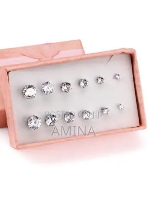 Boxed Round 6pair Cz Studs