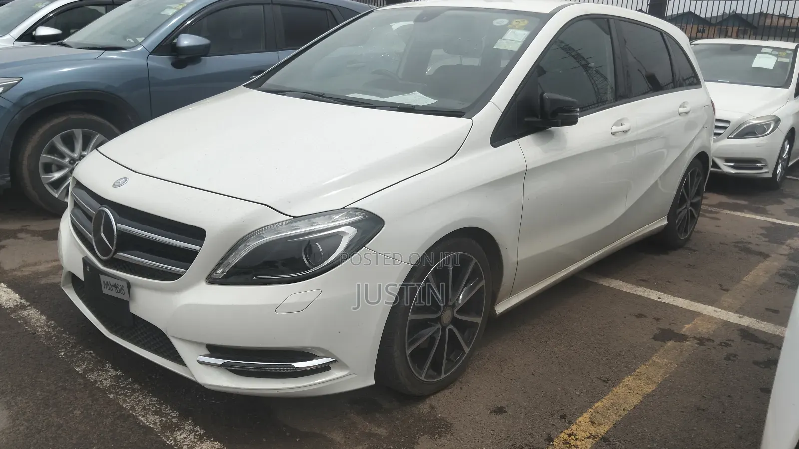 Mercedes-Benz B-Class B180 Petrol 2013 White