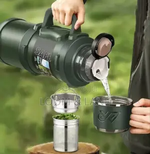 High-Capacity Stainless Steel Vacuum-Insulated Flask