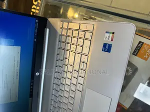 Laptop HP 15s 8GB Intel Core I5 SSD 512GB