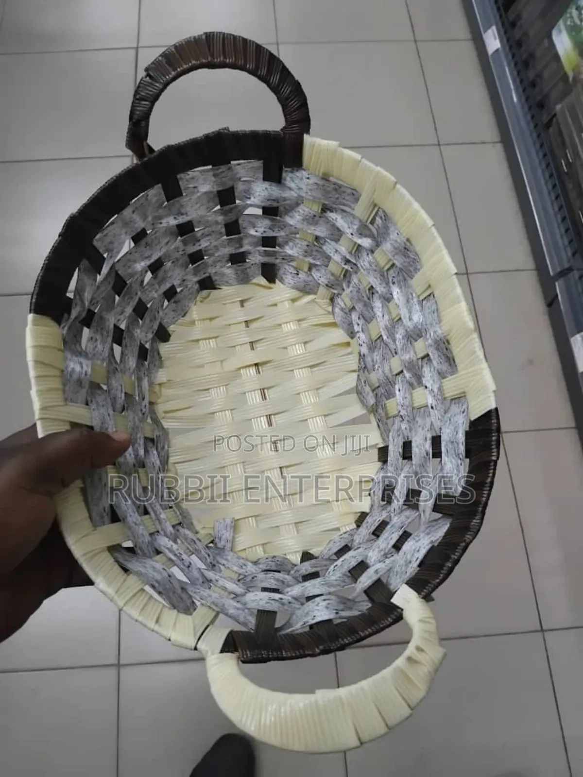 Storage Basket//