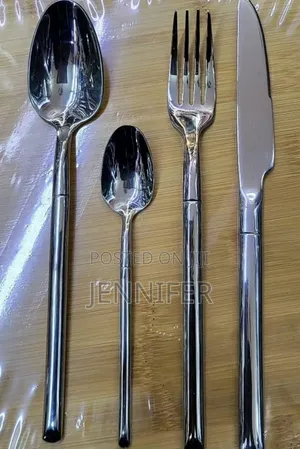 24pcs Silverware Flatware Cutlery Set