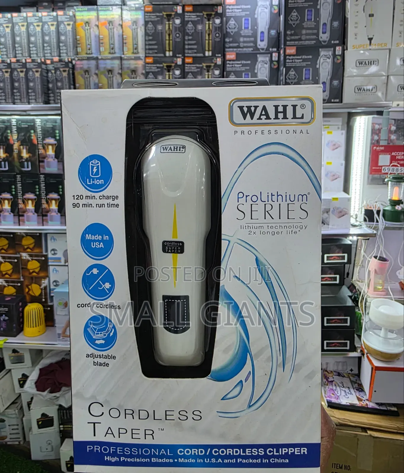 Wahl Professional Cordless Taper Hair Clipper.