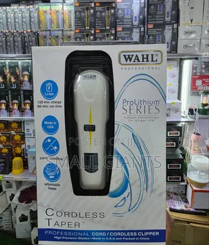 Wahl Professional Cordless Taper Hair Clipper.