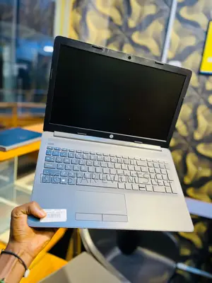 Laptop HP EliteBook 840 G2 4GB Intel Core I3 SSD 500GB