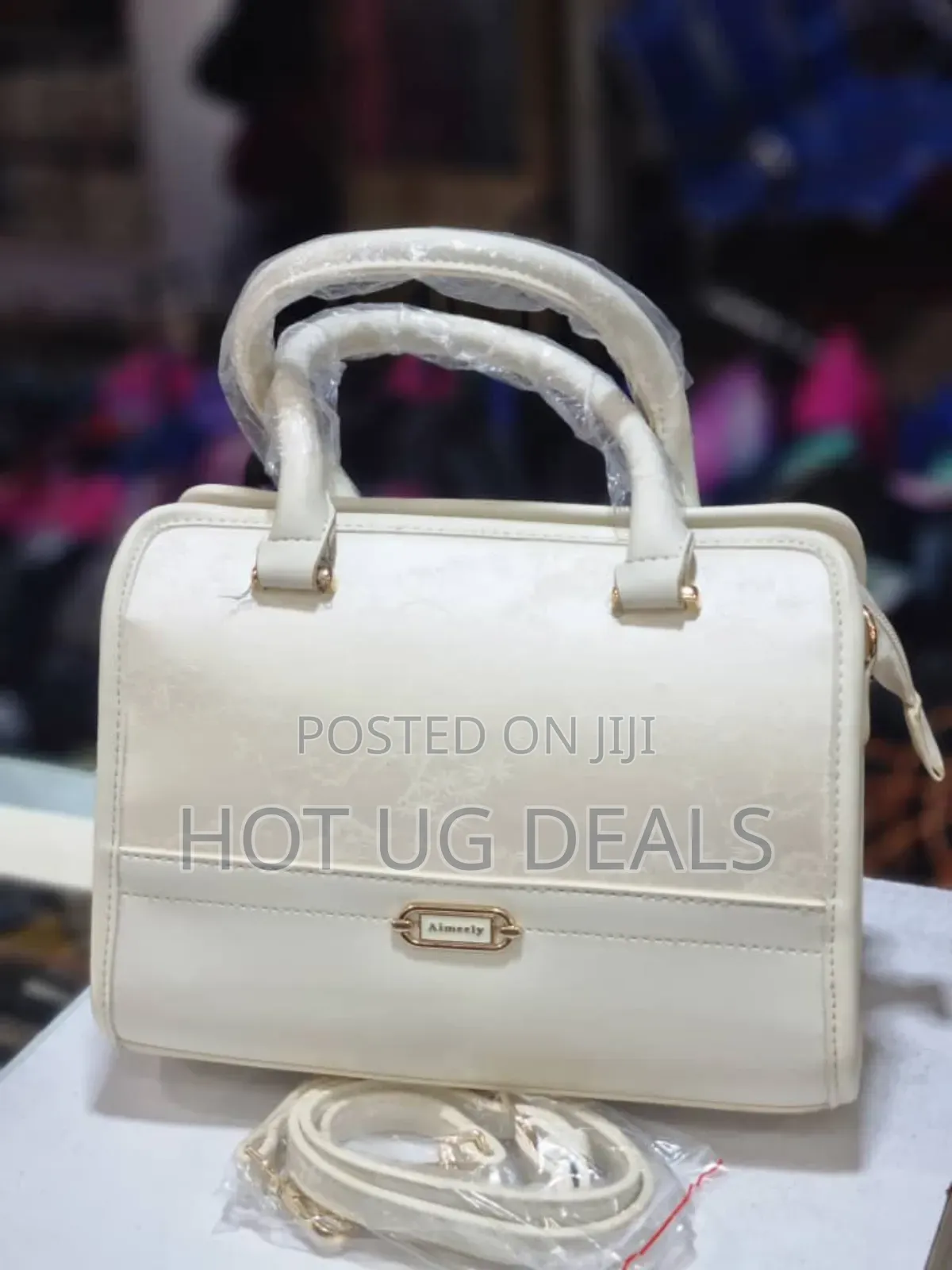 Ladies Classic Handbag