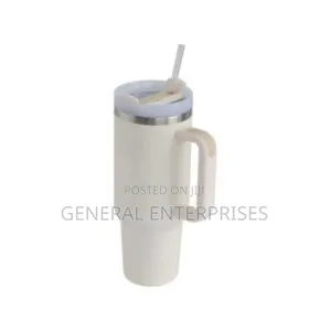 Stanley 1.18l Flowstate Quencher Tumbler.