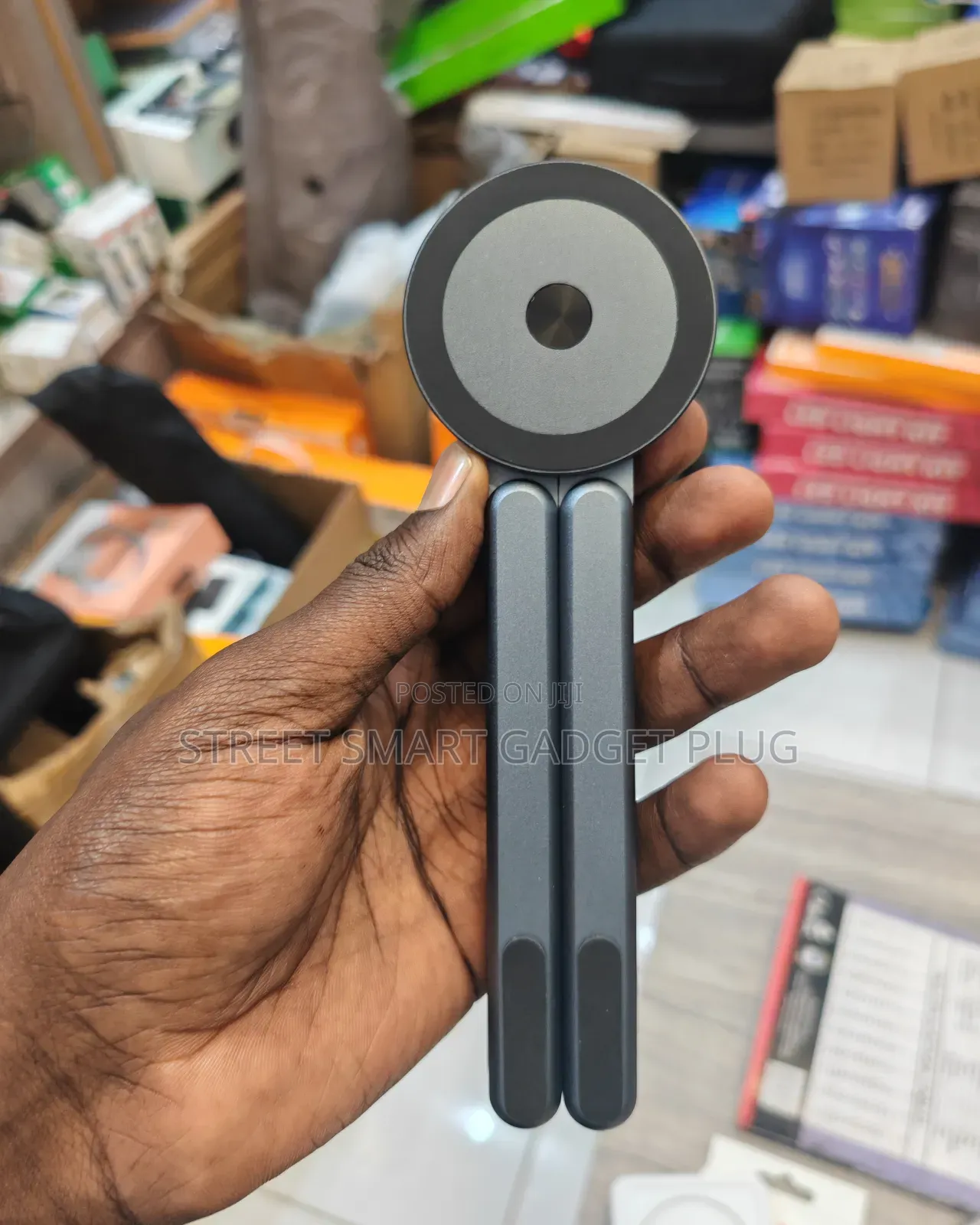 J Mary Magnetic Laptop Stand