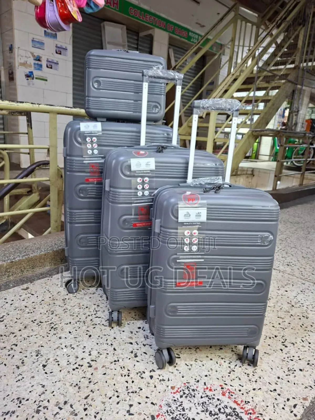 A Set Of 4pcs Durable Pure Rubber Suitcases