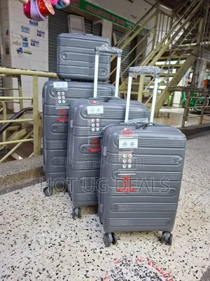 A Set Of 4pcs Durable Pure Rubber Suitcases