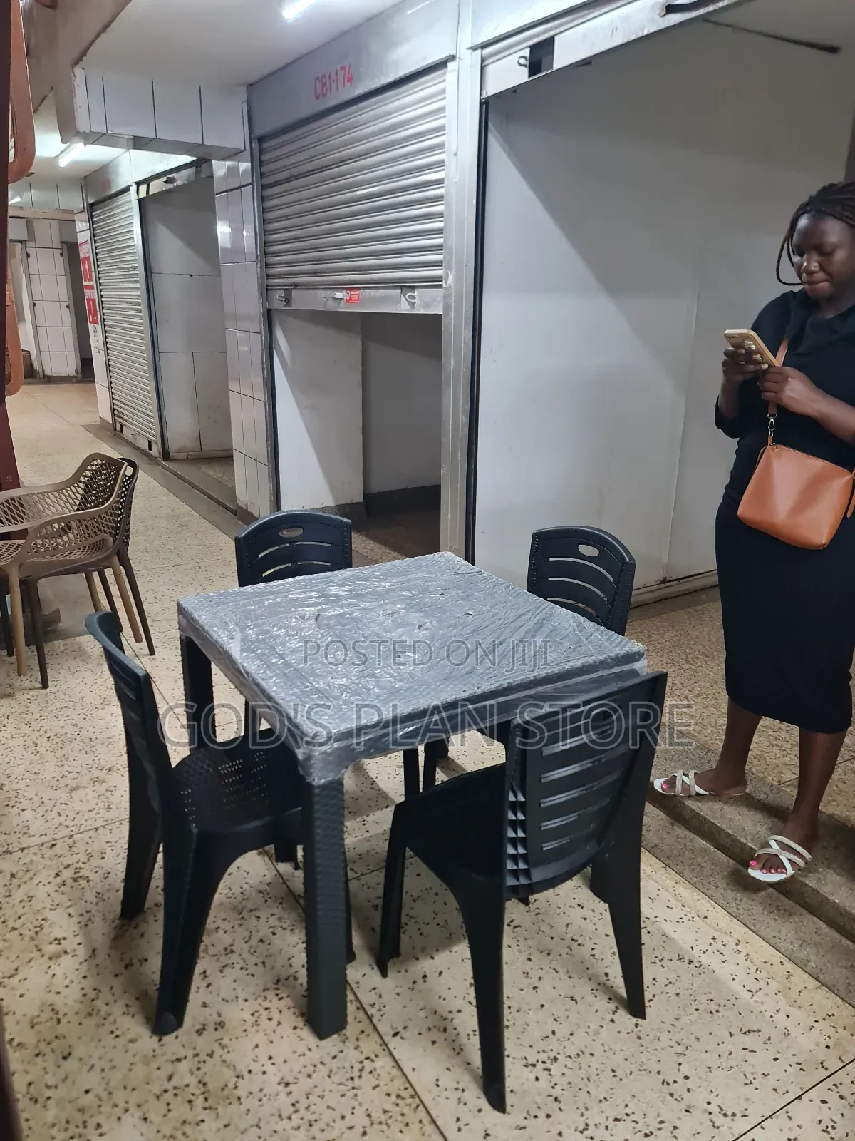 Genius Plastic Table and Chairs Plastic Table and Chairs Set Black