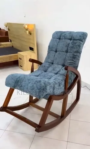 Locking Chair