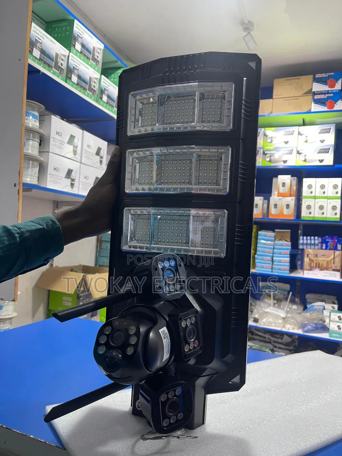 450w 2 in 1 Solar Camera Security Light