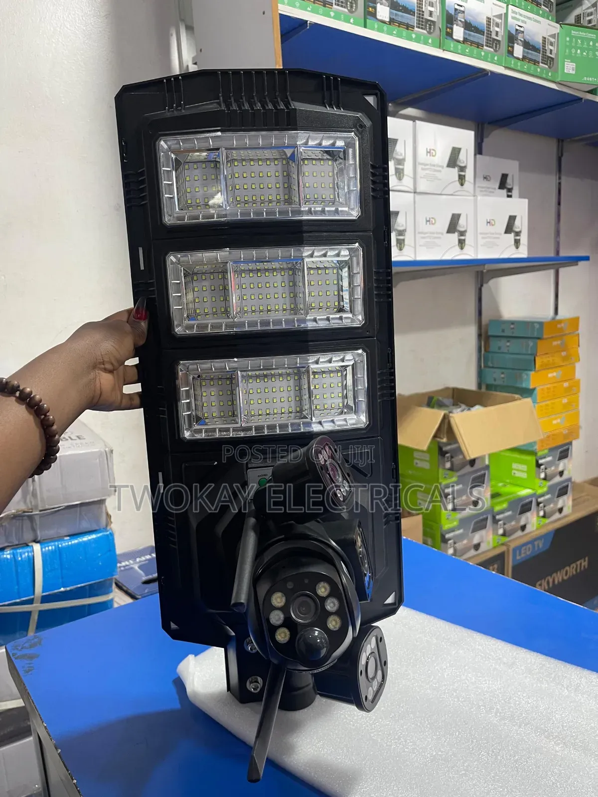 450w 2 in 1 Solar Camera Security Light