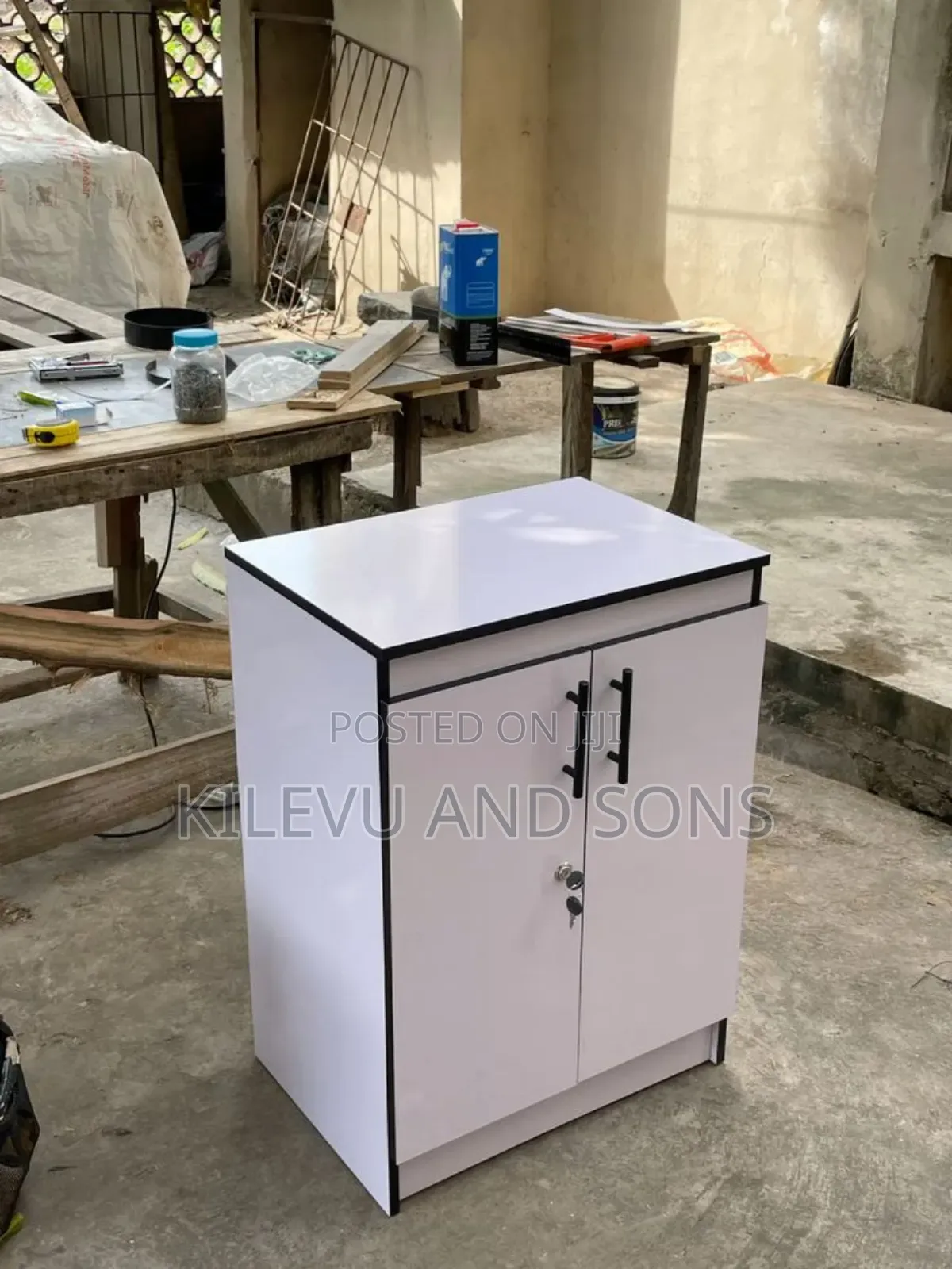 Simple Kitchen Cabinet