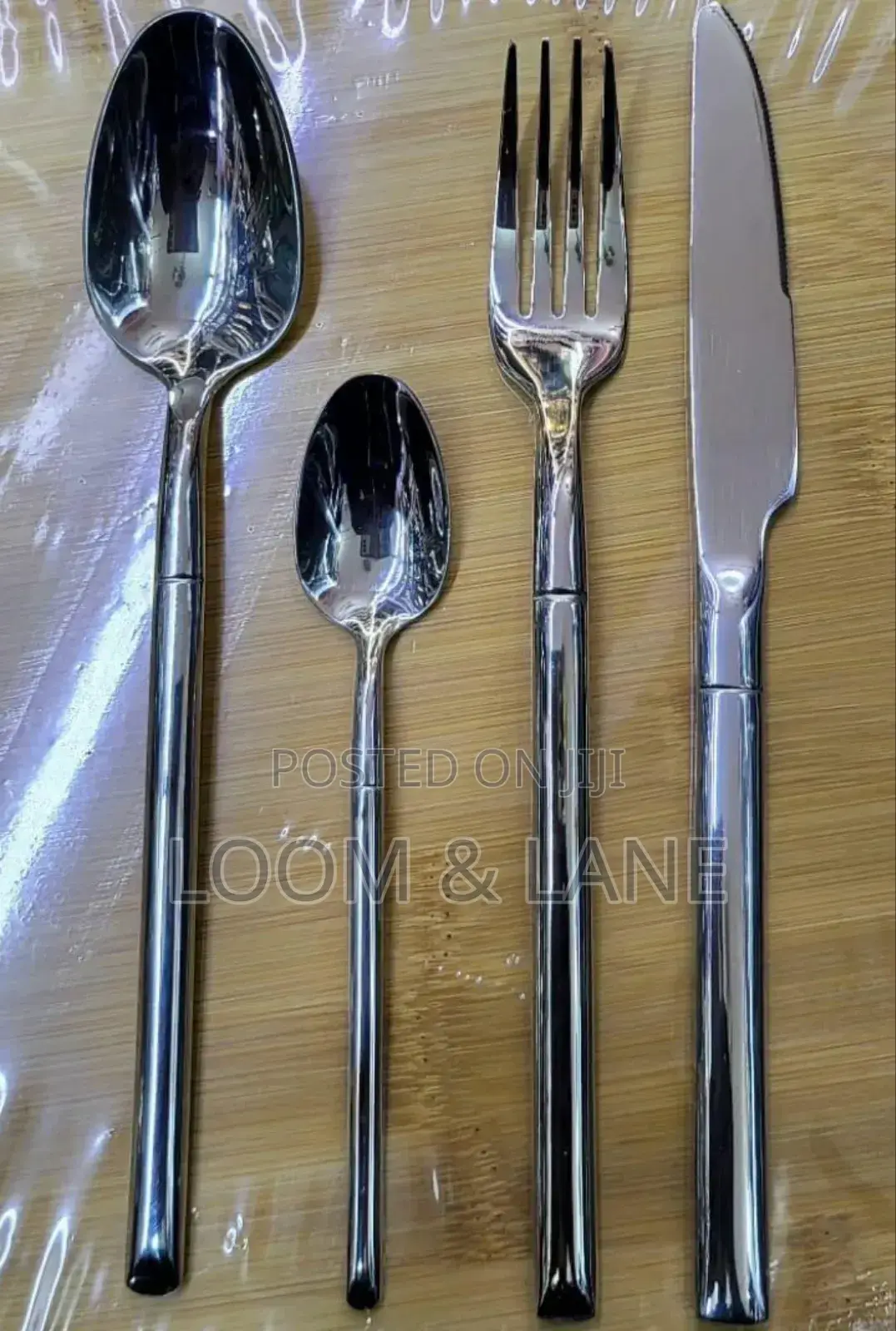 24pcs Silverware Flatware Cutlery Set
