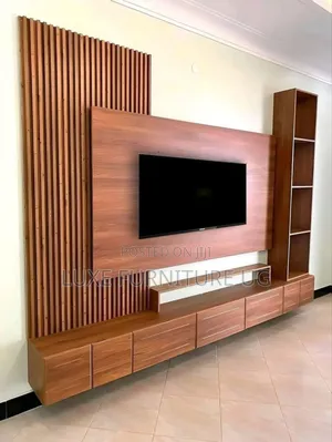 Tv Wall Unit/Inbuilt
