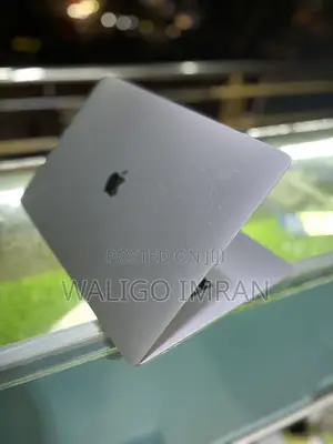 Laptop Apple MacBook Pro 2018 16GB Intel Core i7 SSD 1T