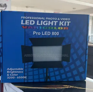 Led 800 Full Kit Light and Stand With Two Batteries