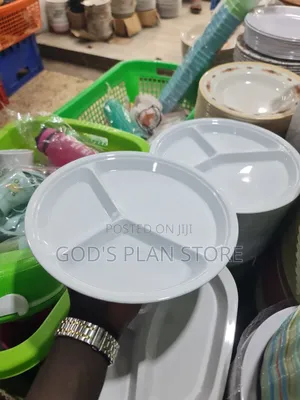Round Melamine Partitioned Diner Plates
