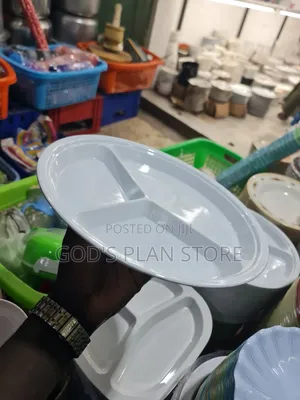 Round Melamine Partitioned Diner Plates
