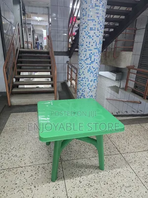 Particle Plastic Table Plastic Table 90cm*90cm
