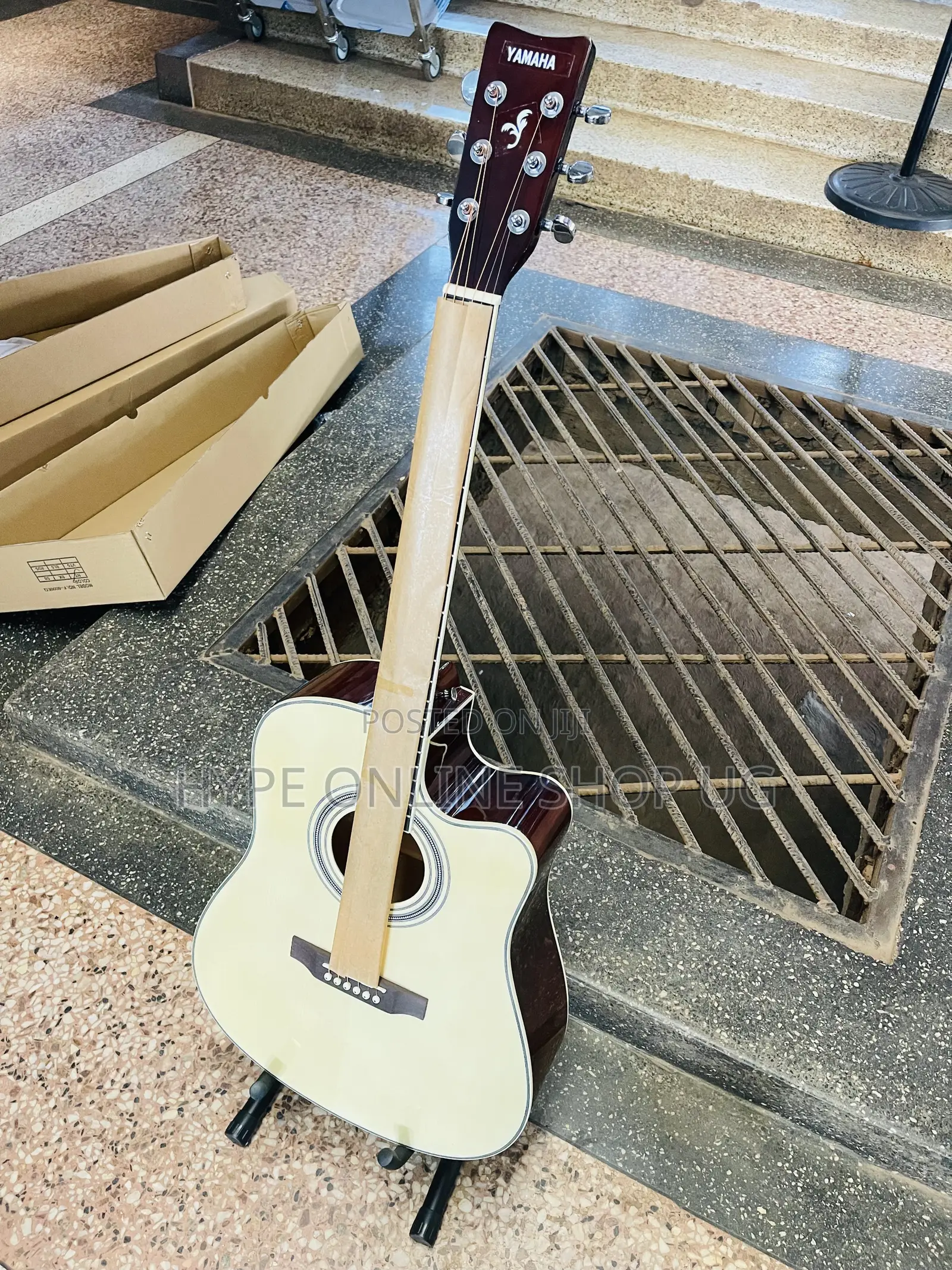 Brandnew Yamaha Powered Acoustic Guitar